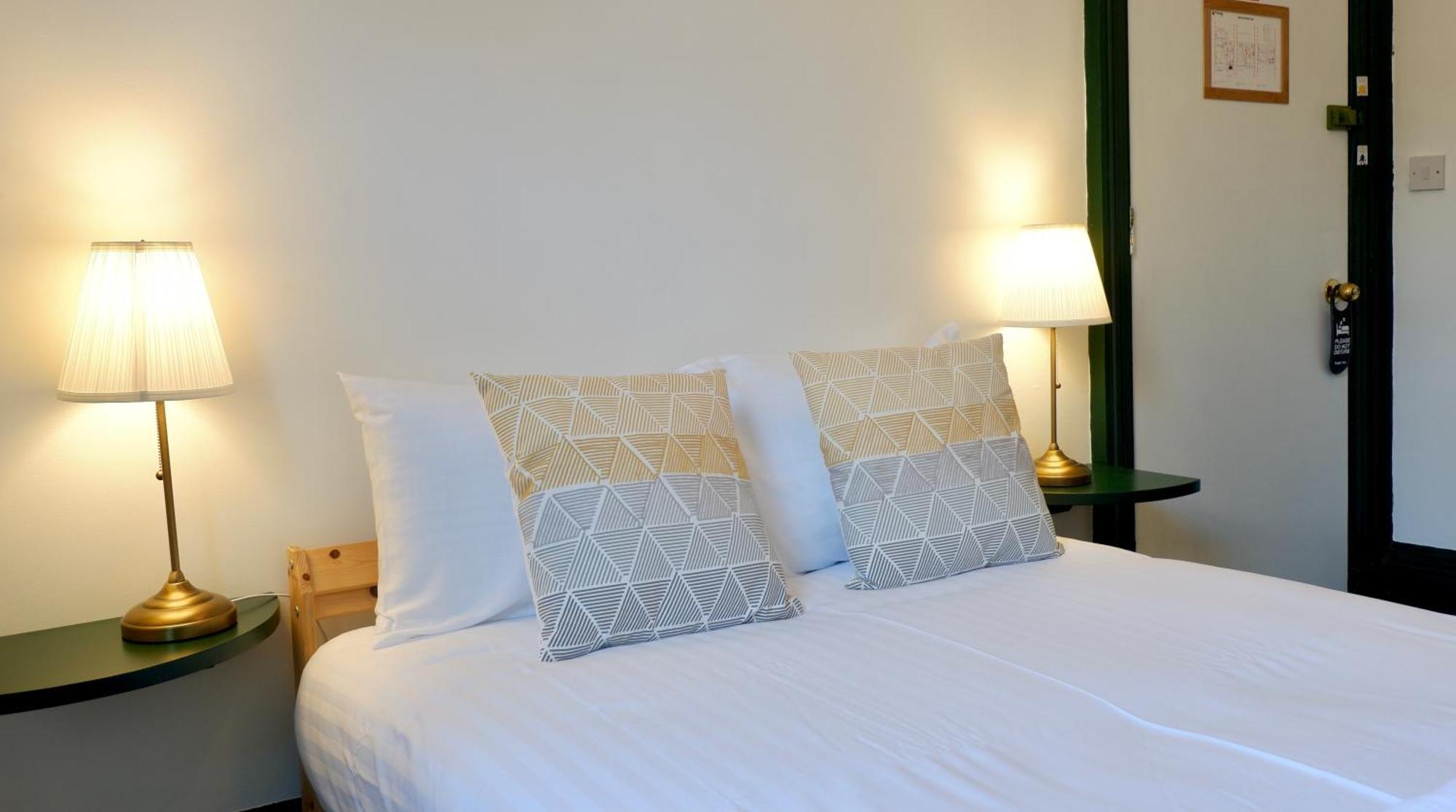 4 Friends House Otel Edinburgh Dış mekan fotoğraf