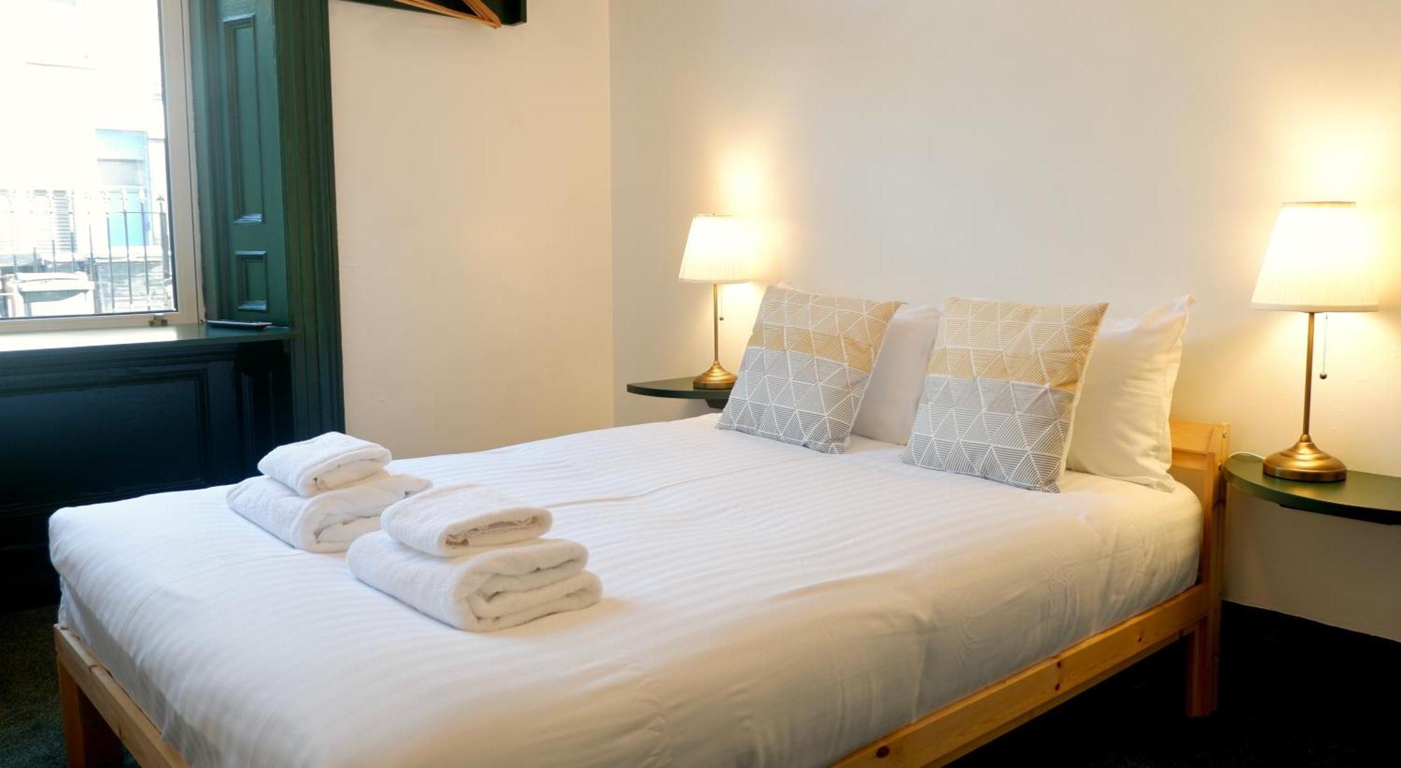 4 Friends House Otel Edinburgh Dış mekan fotoğraf
