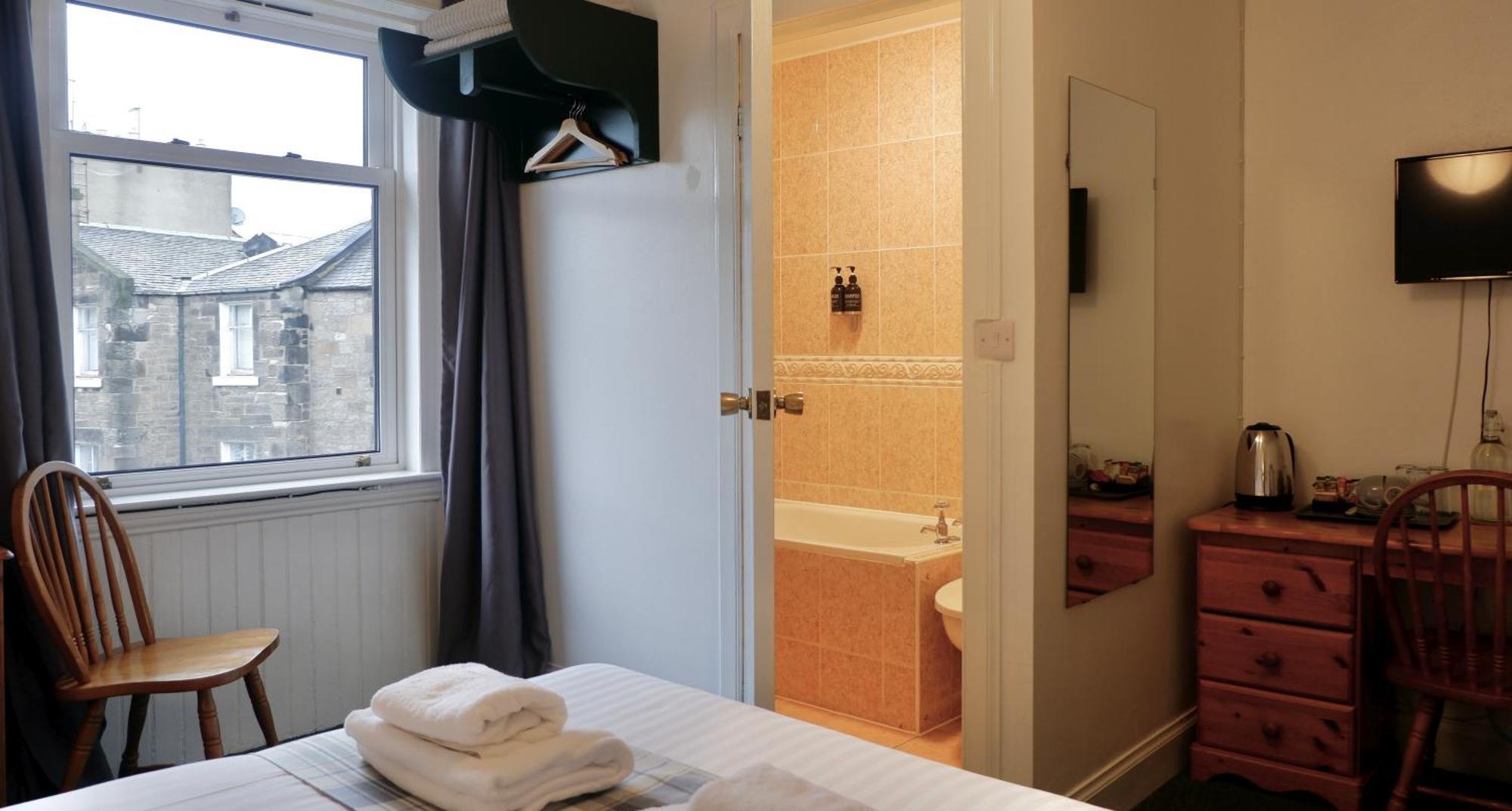 4 Friends House Otel Edinburgh Dış mekan fotoğraf