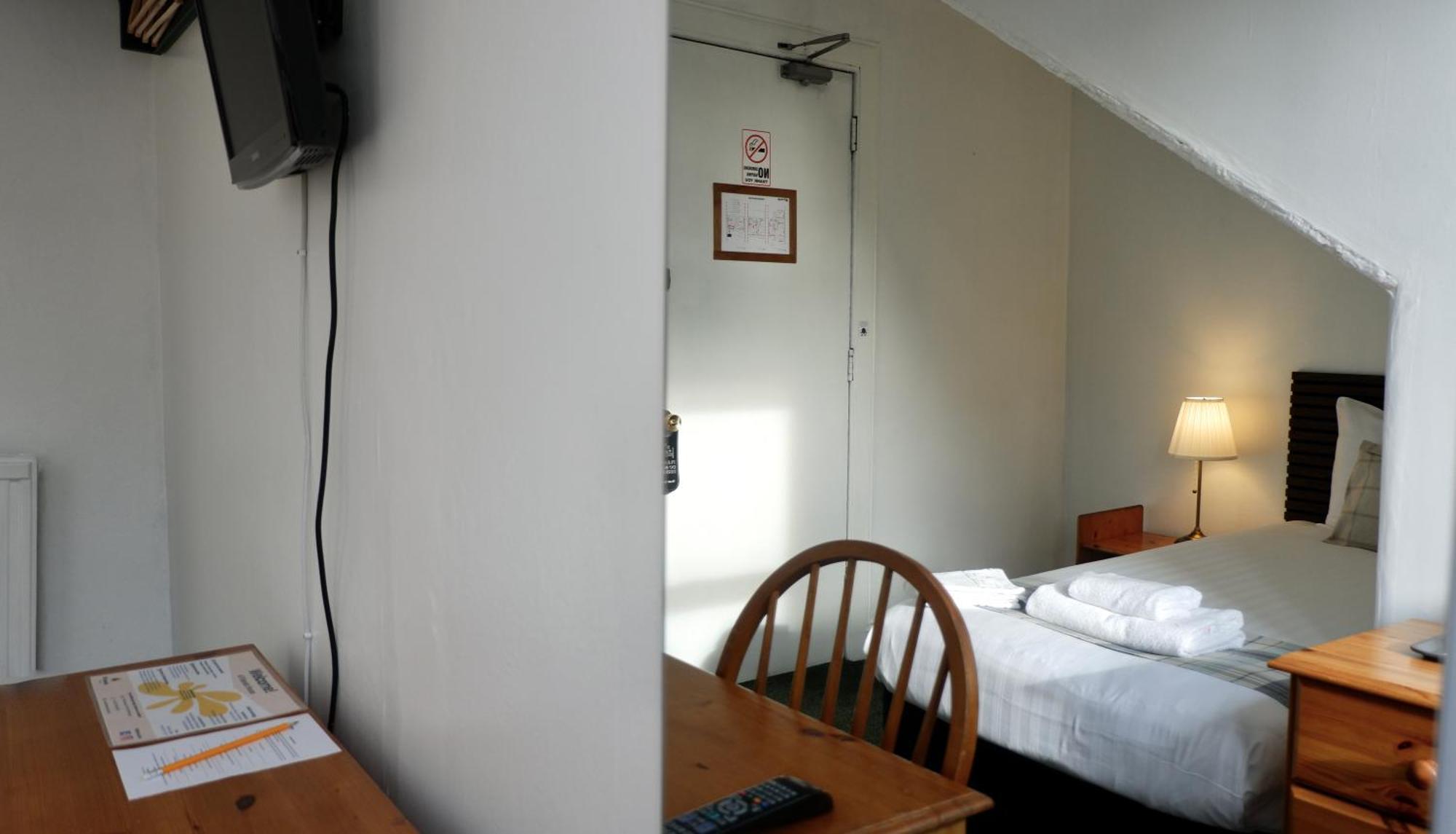 4 Friends House Otel Edinburgh Dış mekan fotoğraf