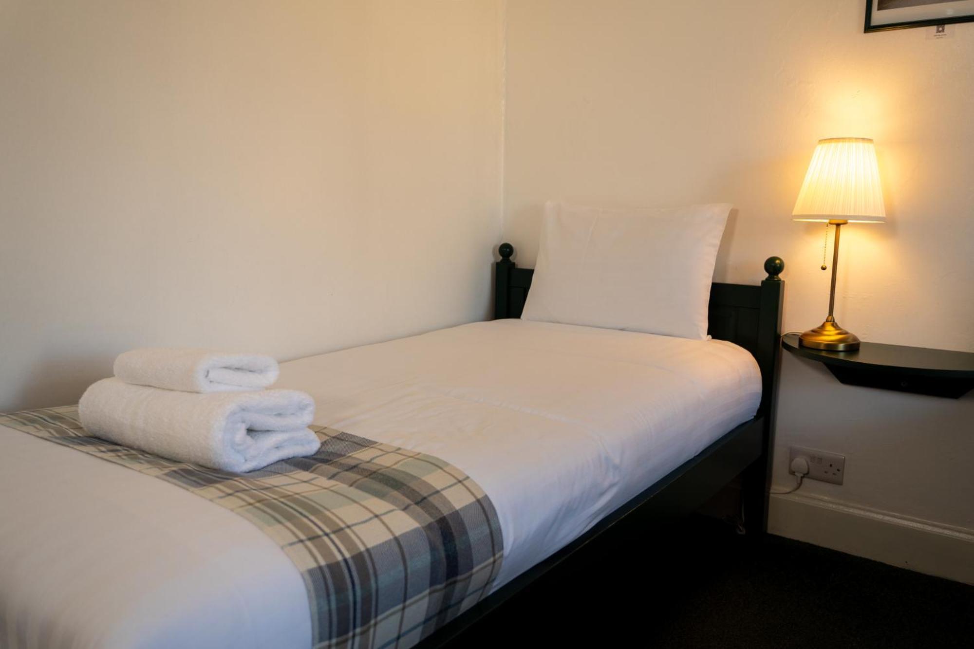 4 Friends House Otel Edinburgh Oda fotoğraf